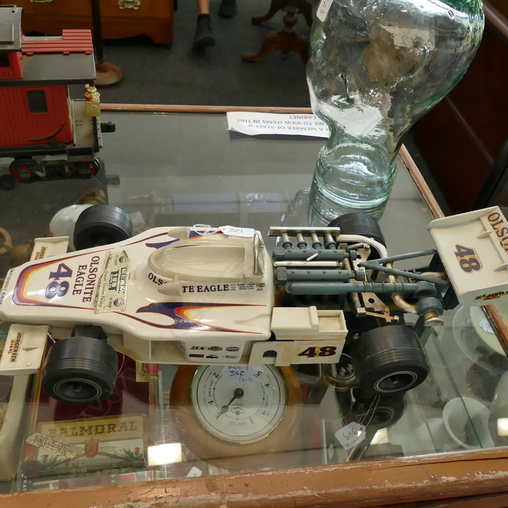 JIM BEAM DECANTER FORMULA 1 RACING CAR, L490MM Image 1++