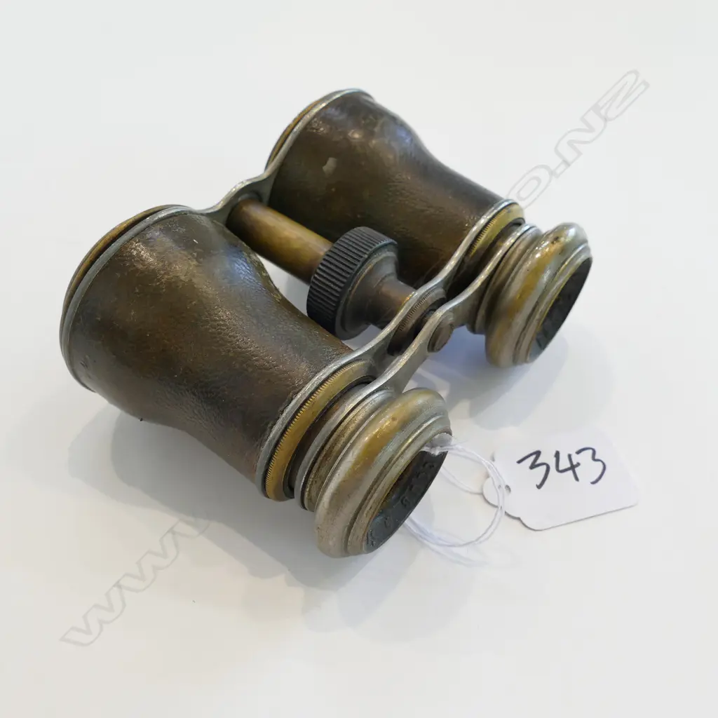 'JOCKEY CLUB PARIS' OPERA GLASSES Image 1++
