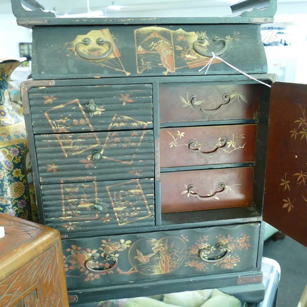 ORIENTAL JEWELLERY CHEST 420MM H Image 1++