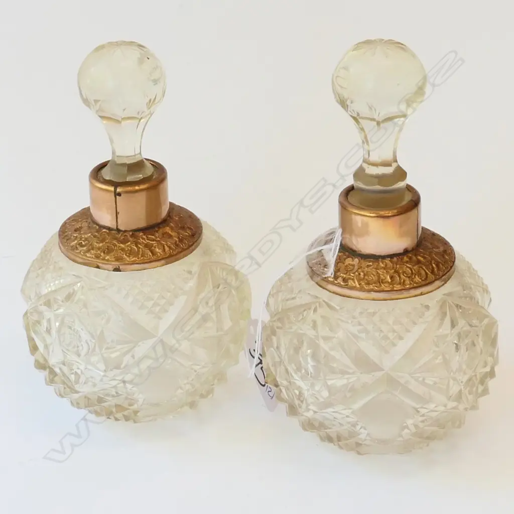 PR OF 9CT MOUNTED SCENT BOTTLES Image 1++
