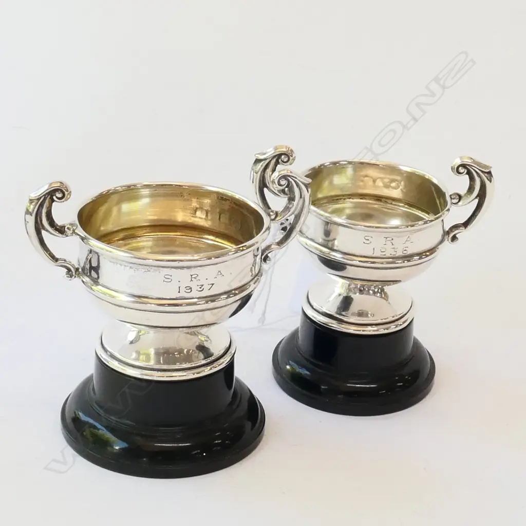 2 MINIATURE SILVER TROPHY CUPS ON STANDS Image 1++