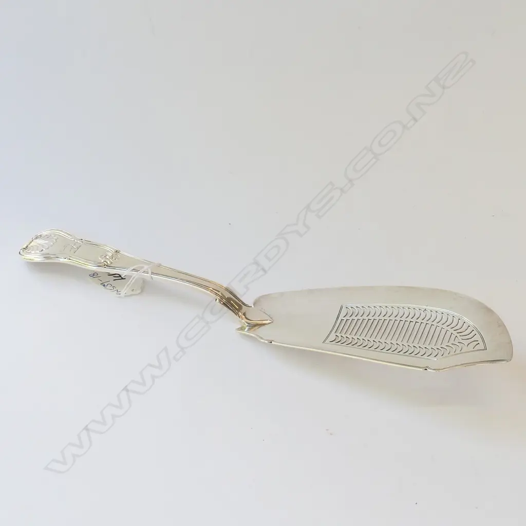 Fish Slice WFWF London 189 grams William Eley I, William Fearn 1820 London 1808 hallmark London  Image 1++