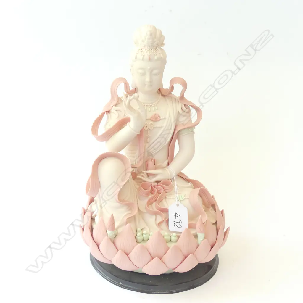 SEATED BUDDHA ORNAMENT  Image 1++