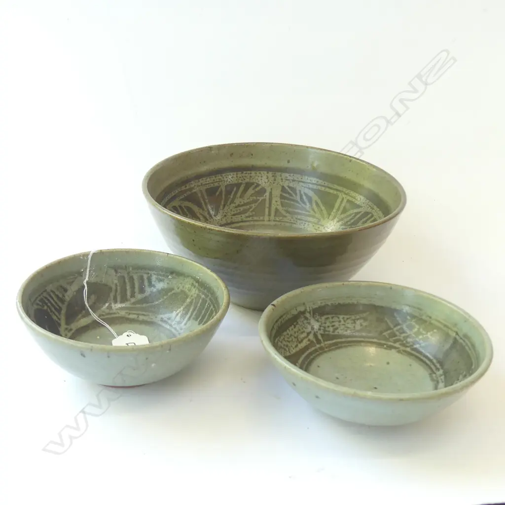 THREE BOWLS BY PETER STICHBURY Image 1++