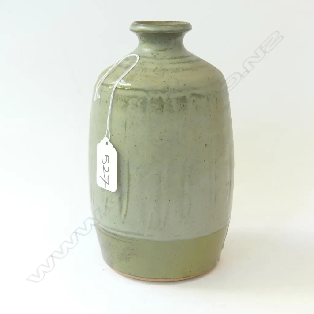 PETER STITCHBURY b=BOTTLE VASE Image 1++