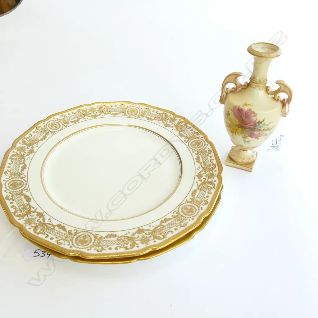 2 DOULTON GILDED PLATES + WORCESTER VASE D 260 MM Image 1++