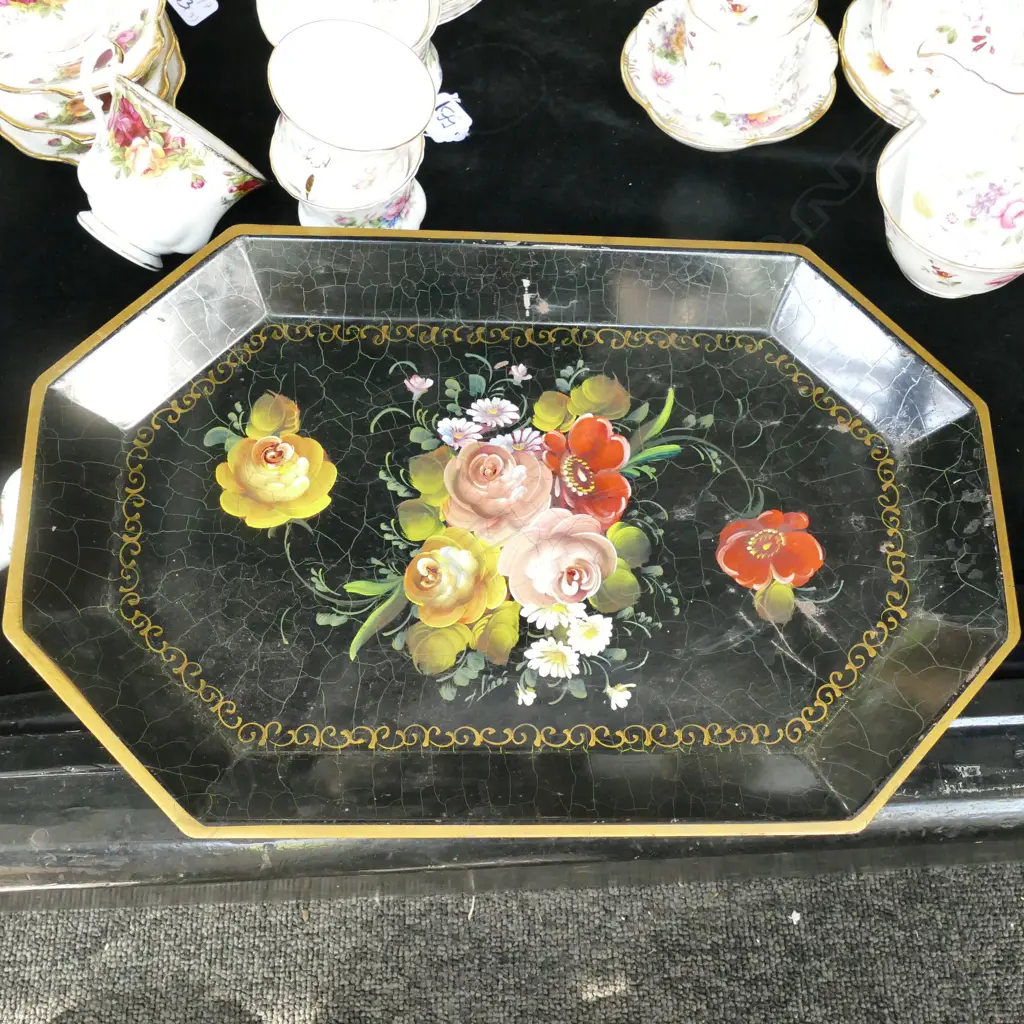 VICT HAND PAINTED FLORAL DECORATED METAL TRAY L 400 MM Image 1++