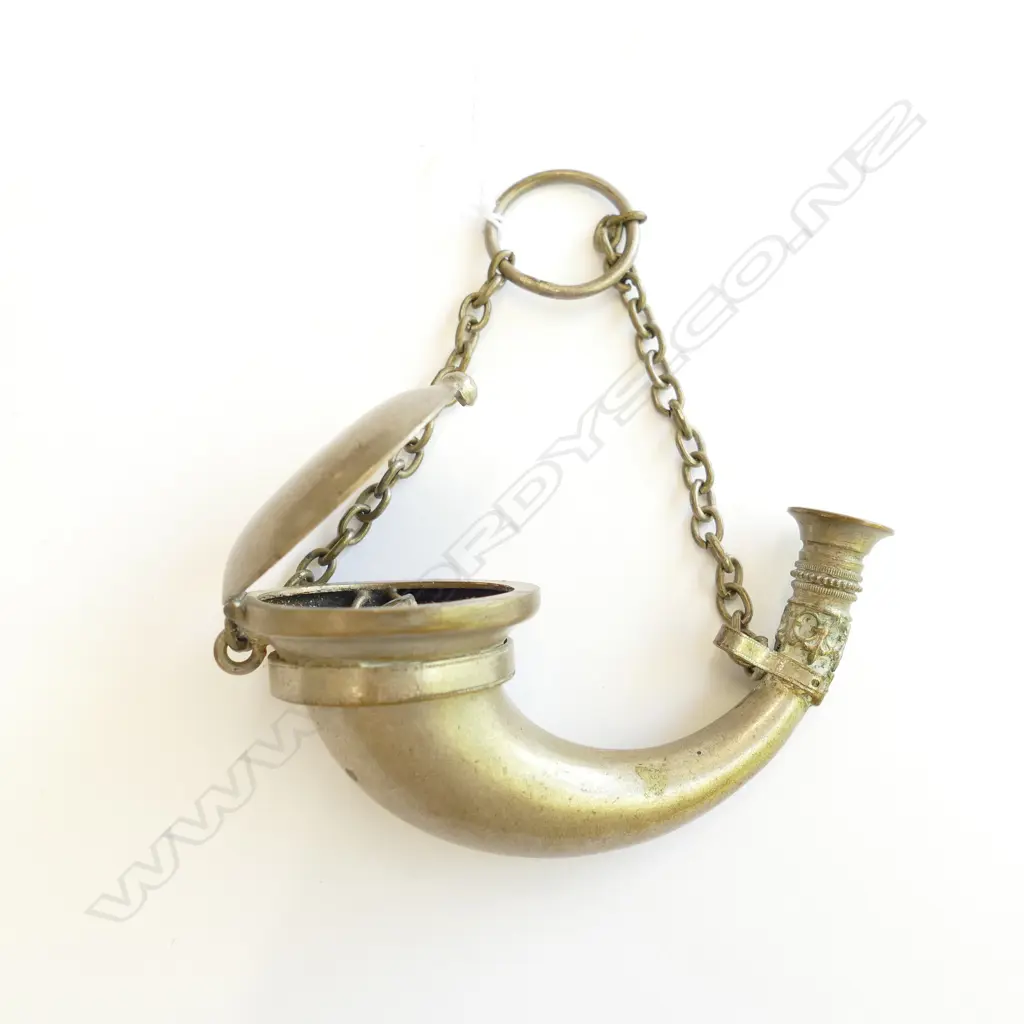 INCENSE PENDENT IN SHAPE OF HORN, METAL Image 1++