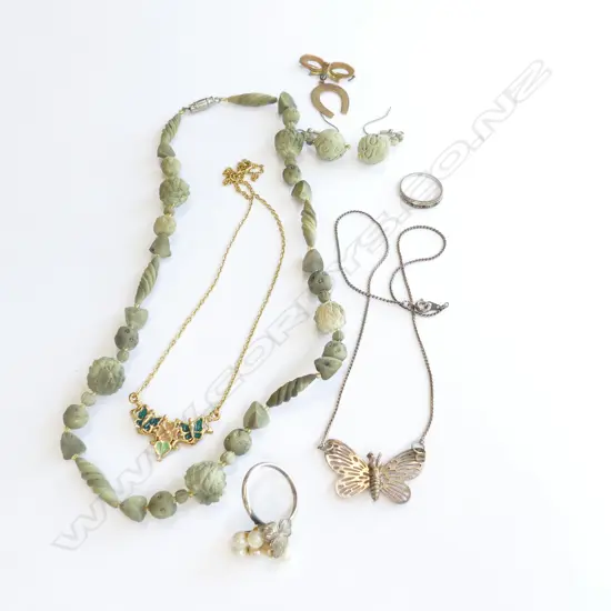 9CT BROOCH; 2 SIL PEARL RINGS; PENDENTS ETC
