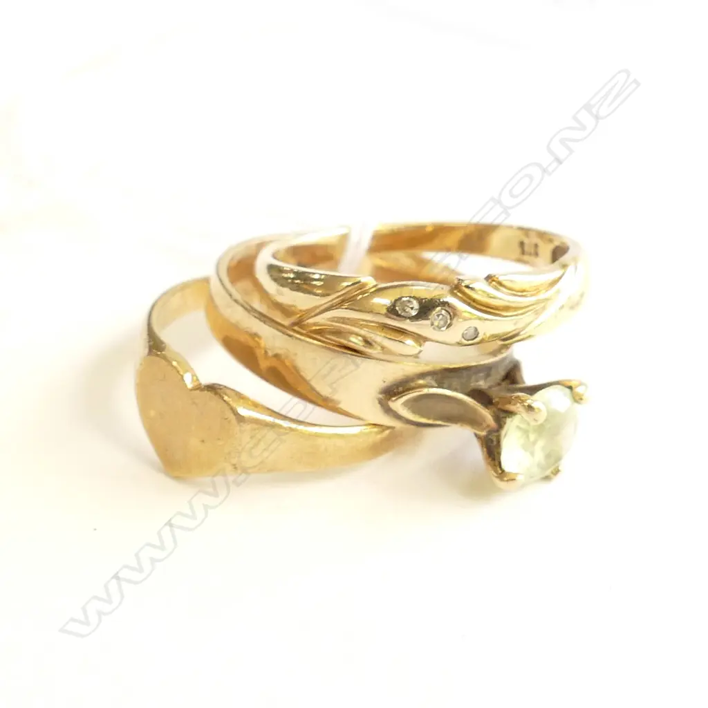 3 9CT GOLD RINGS 1 WITH WHITE STONE 5.85GMS Image 1++