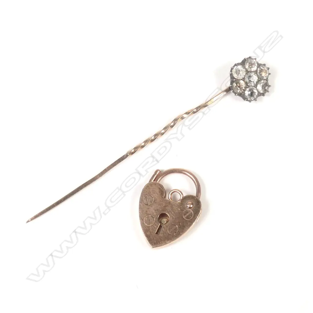 9CT GOLD LOCKET AND PASTE PIN  Image 1++