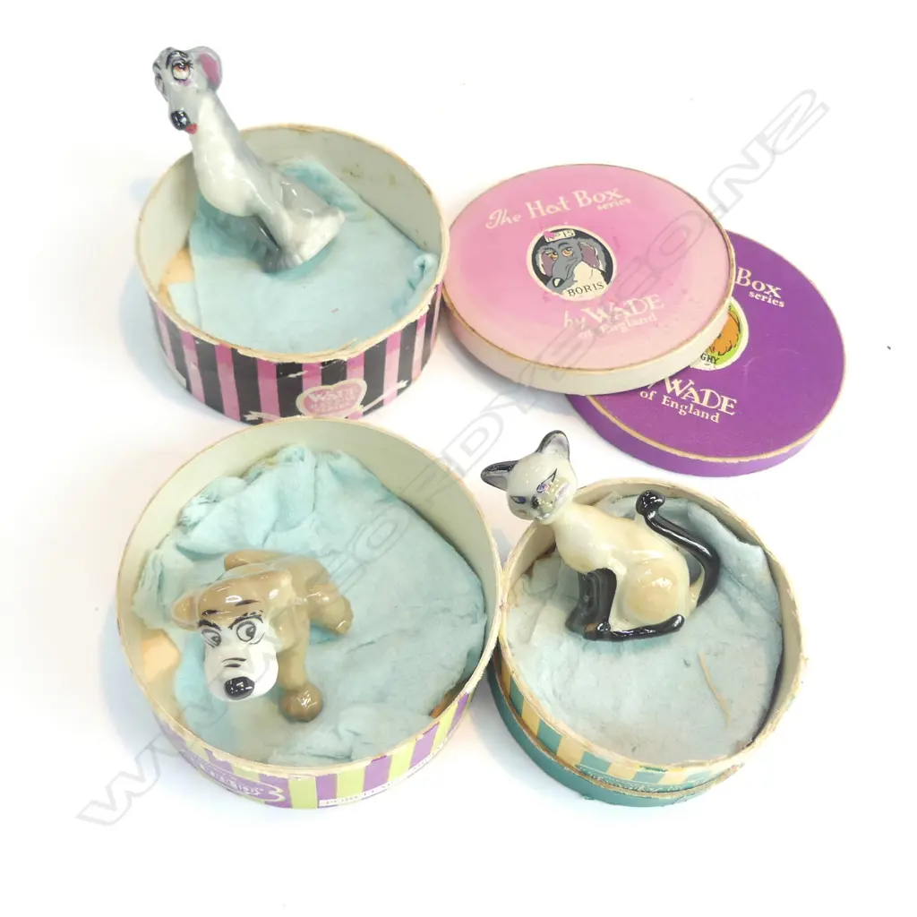 3 ORIGINAL BOXED WADE 'LADY & THE TRAMP' FIGURES Image 1++