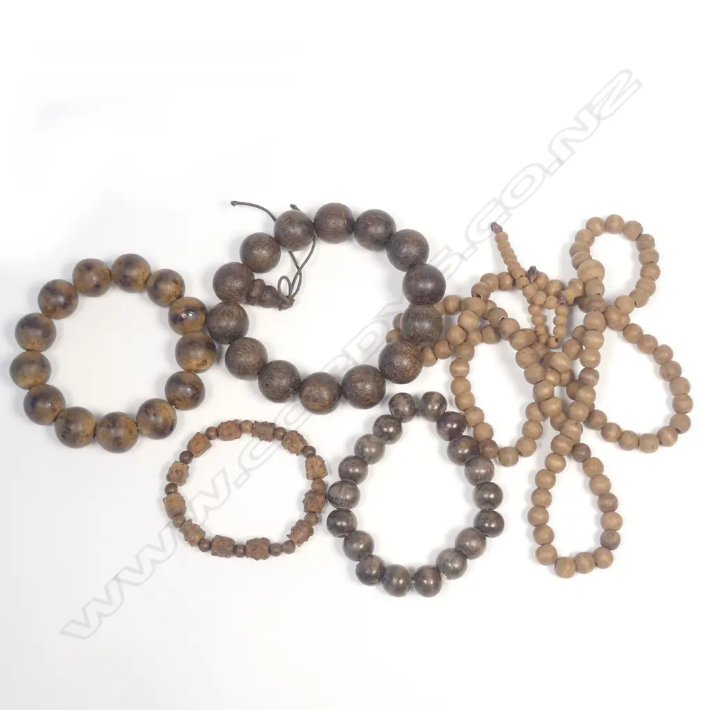 4 CHINESE EXOTIC WOOD BRACELETS AND ONE NECKLACE (5) Image 1++