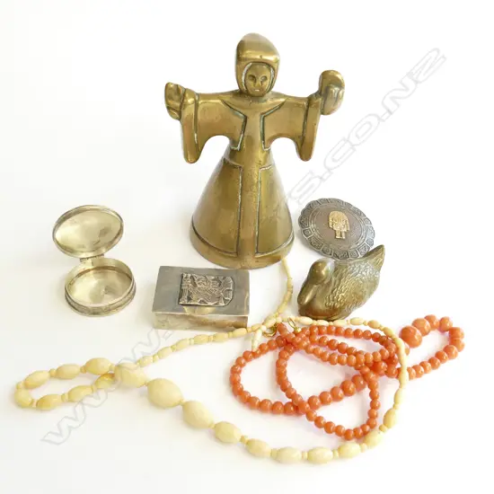 ASST SILVER ITEMS / BRASS BELL ETC