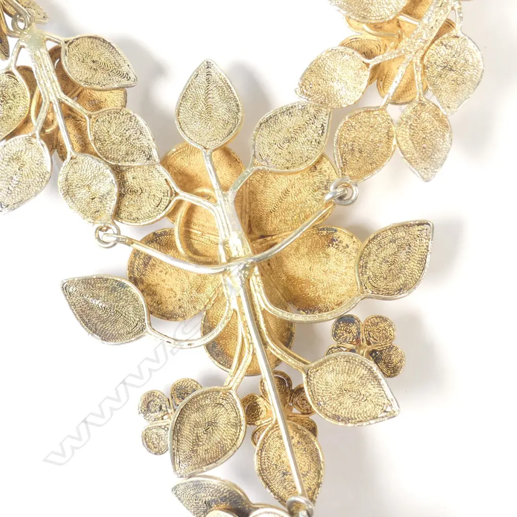 VINTAGE SILVER GILT FRILAGREE SILVER NECKLACE Image 1++