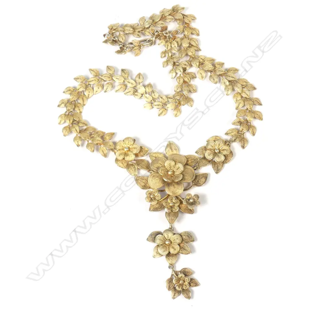 VINTAGE SILVER GILT FRILAGREE SILVER NECKLACE Image 1++