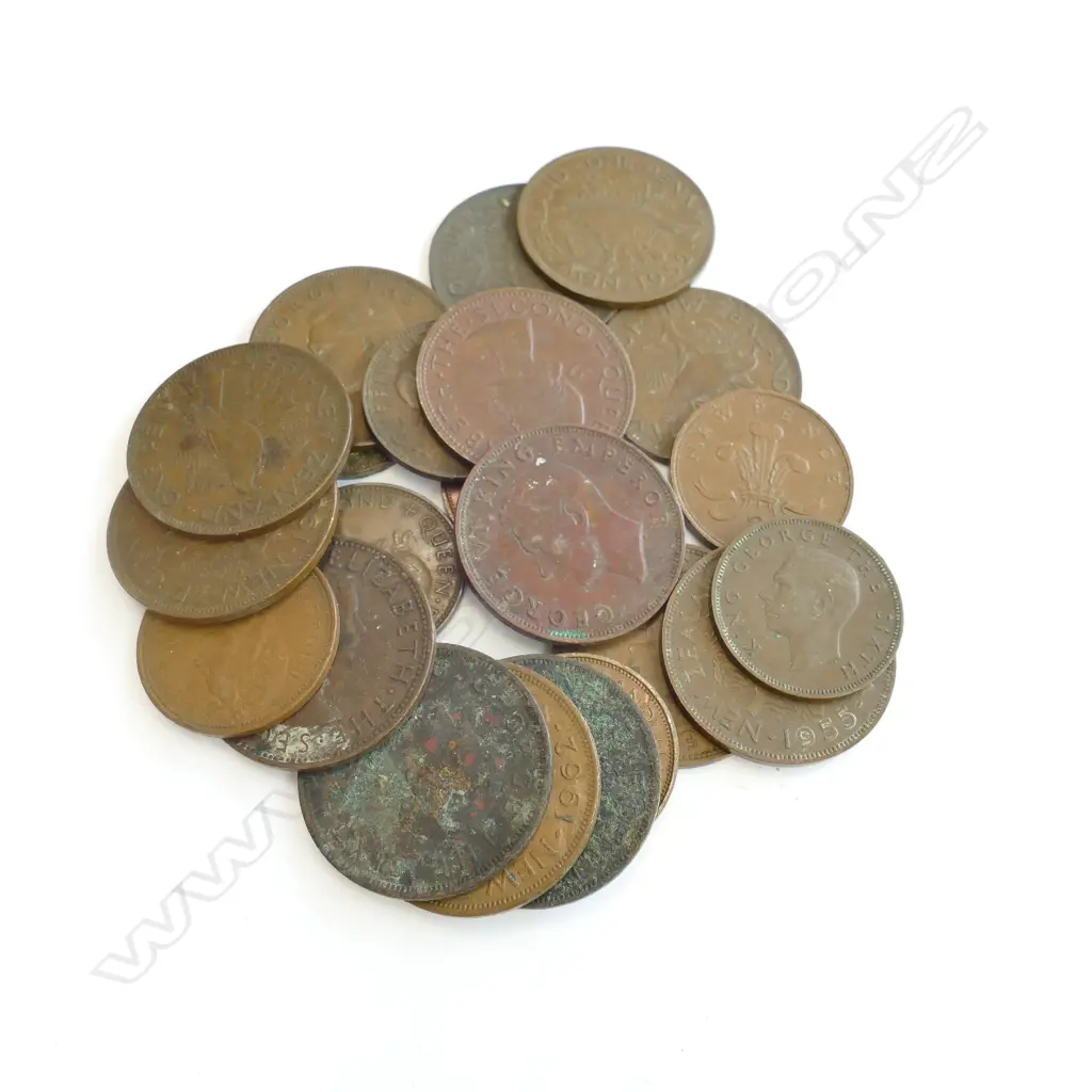 BAG OF PENNYS; & HALF PENNYS Image 1++