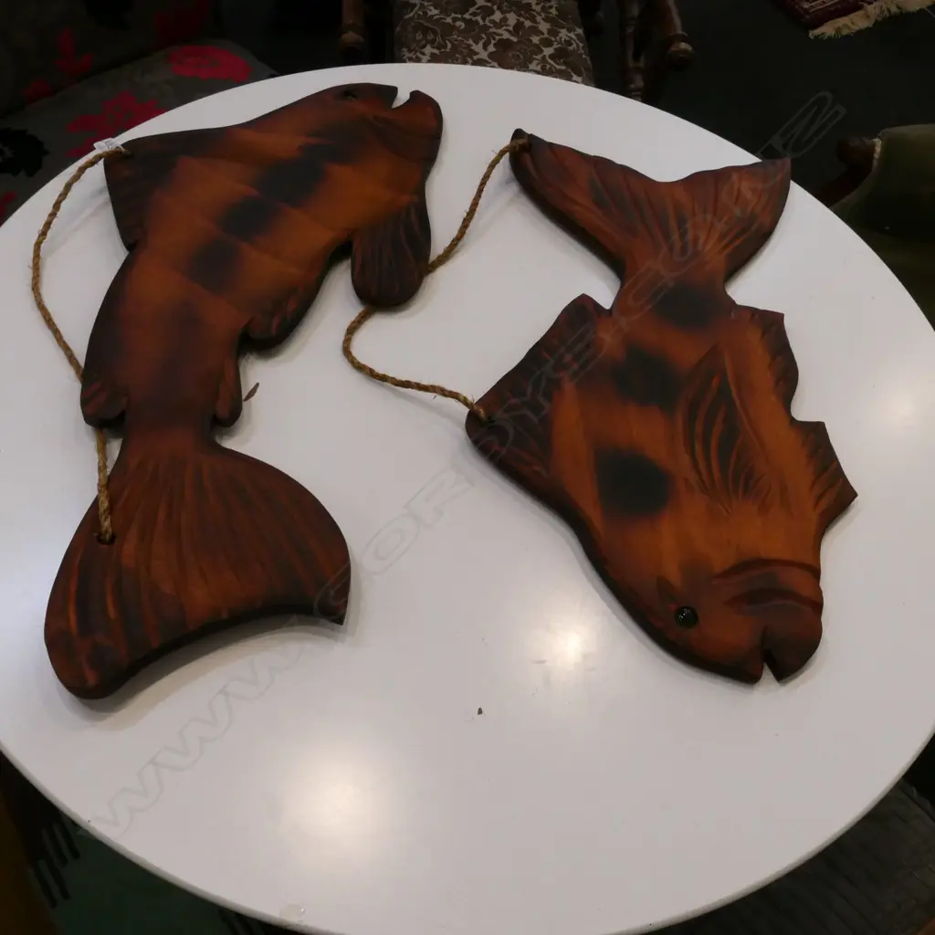 2 LARGE WOODEN FISH 850MM L Image 1++