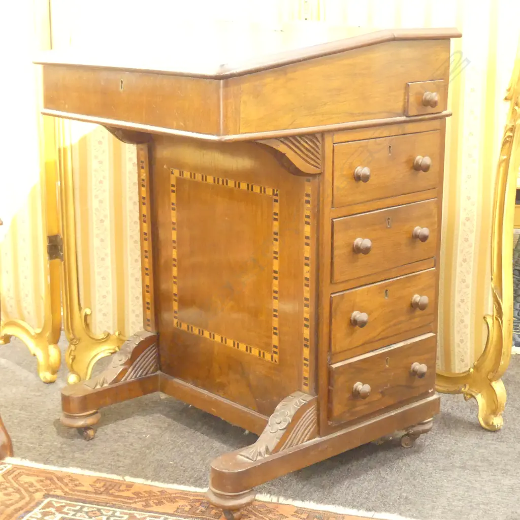 VICTORIAN DAVENPORT Image 1++