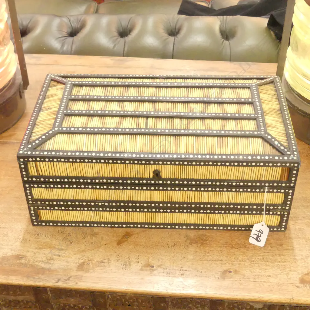 LGE OLD PORCUPINE QUILL BOX Image 1++