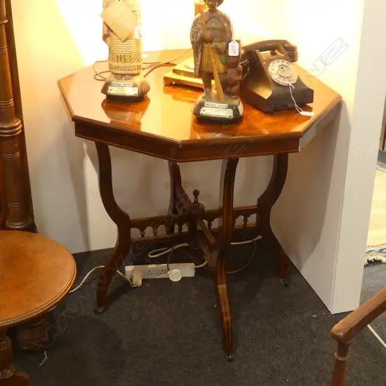 EDW. SIDE TABLE