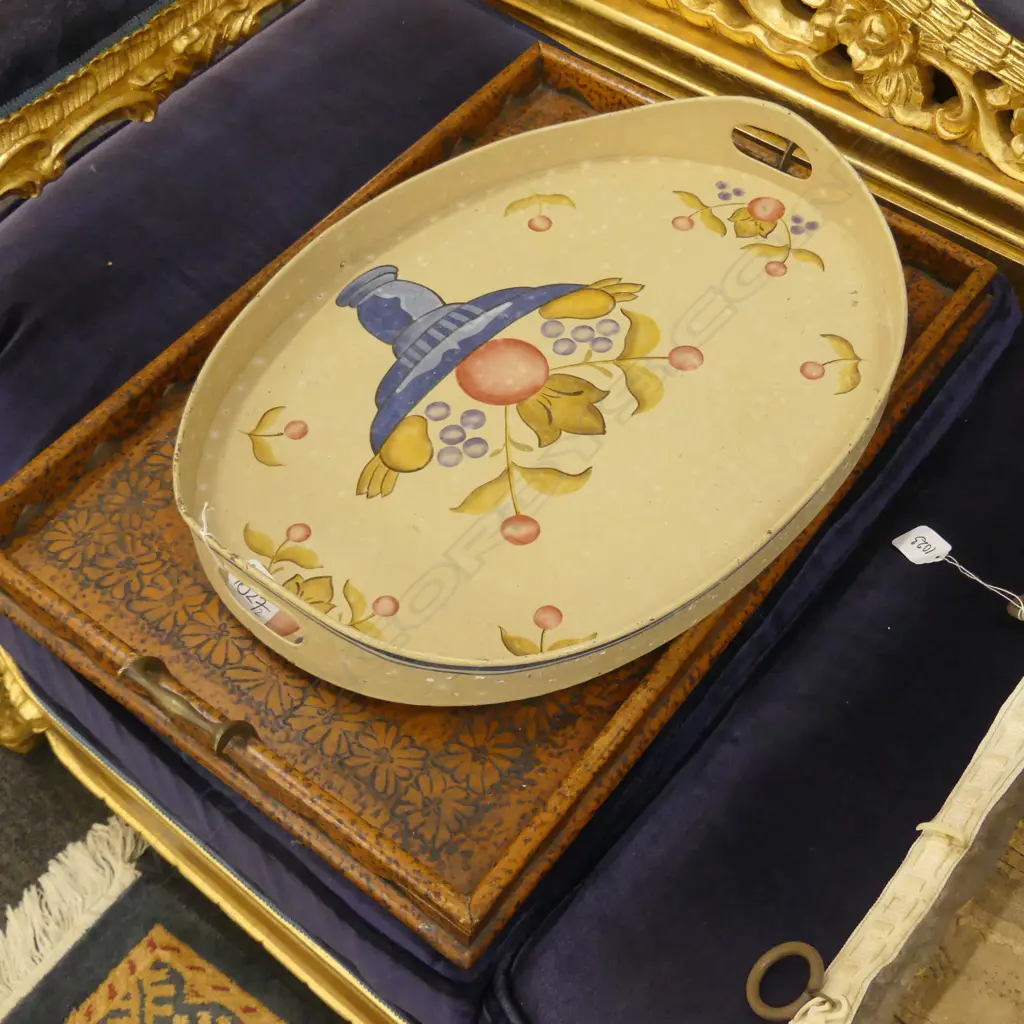 2 TRAYS; POKERWORK AND OVAL Image 1++