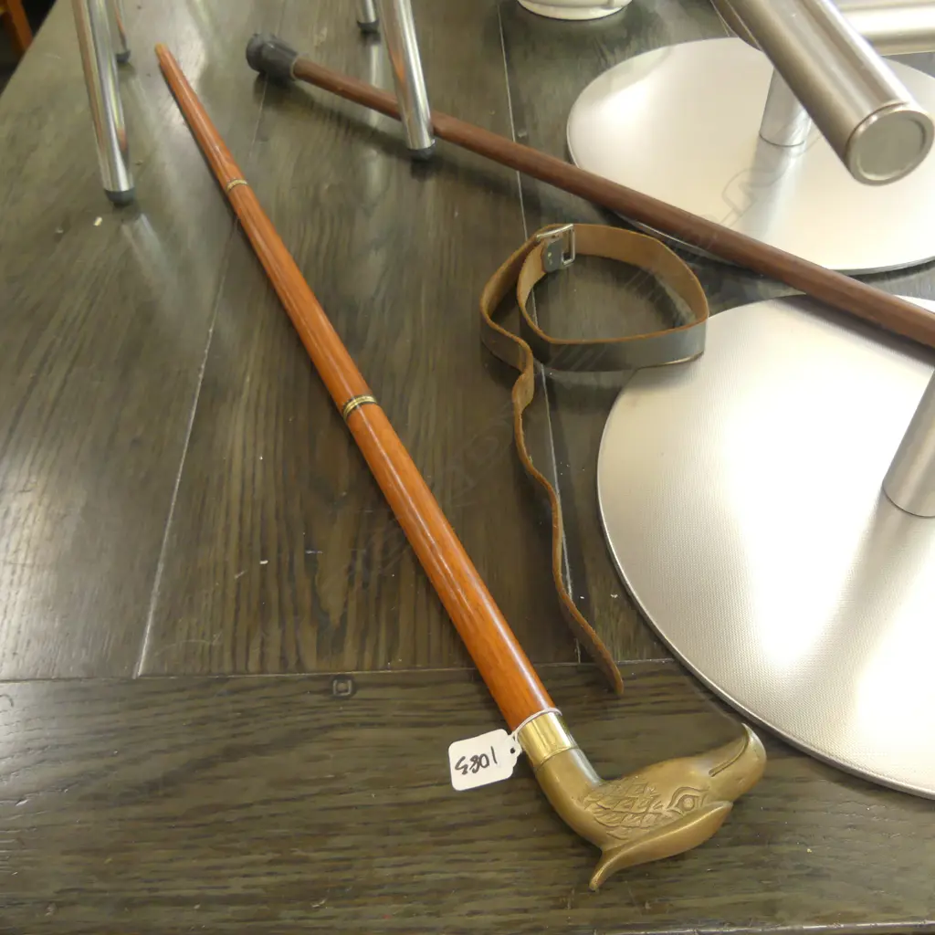 WALKING STICK W/ BRASS BIRD HANDLE & HIDDEN VIAL H. 875MM Image 1++