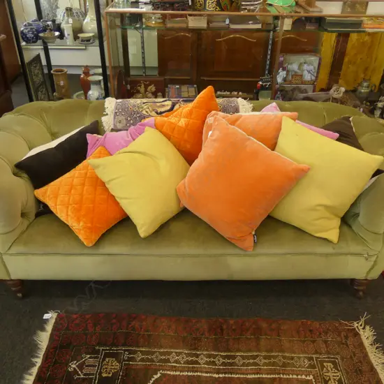 LARGE LOT  ASST DESIGNER CUSHIONS