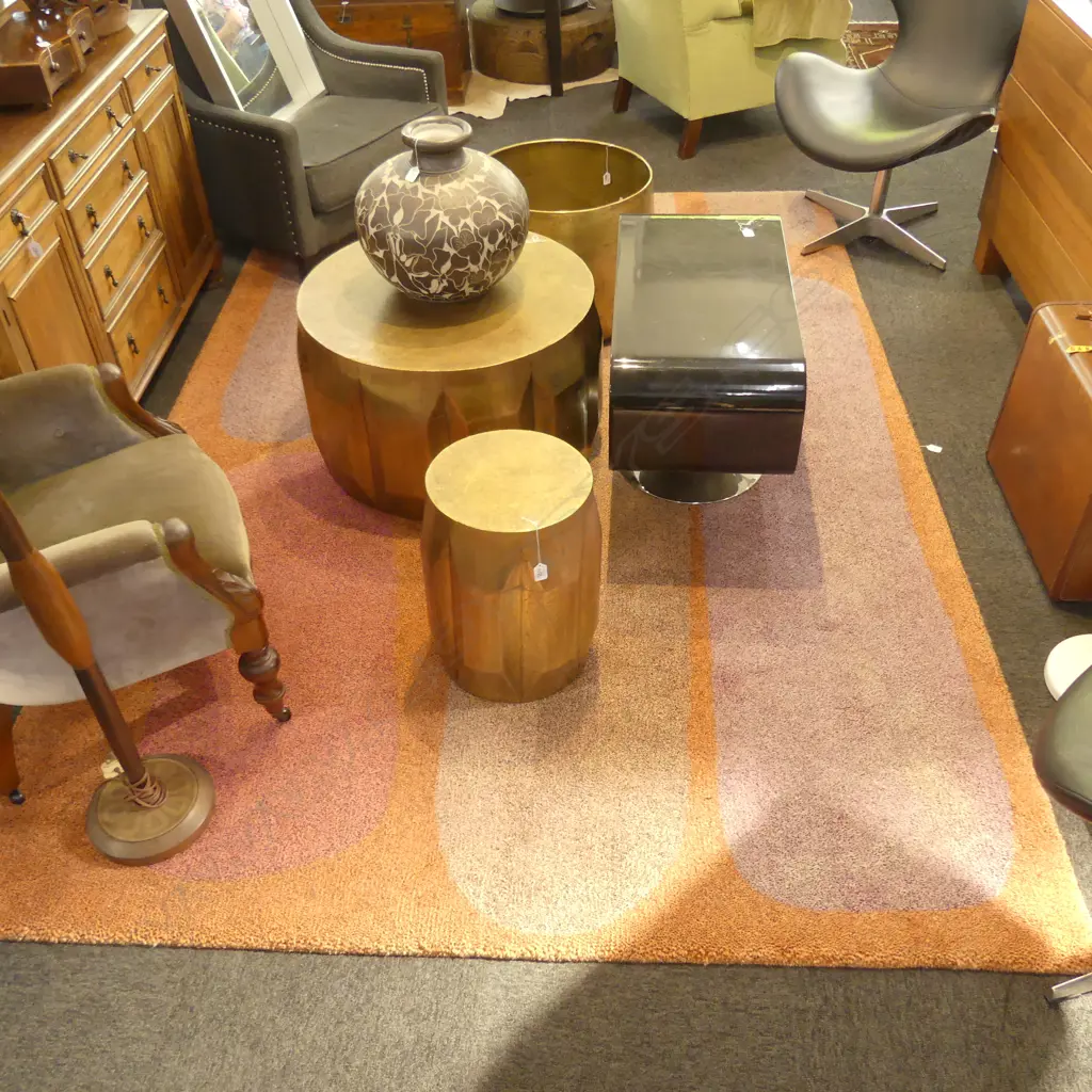 A WOOLLEN DINOSAURS DESIGN RUG (TOTEM) 2960 X 2220 MM Image 1++