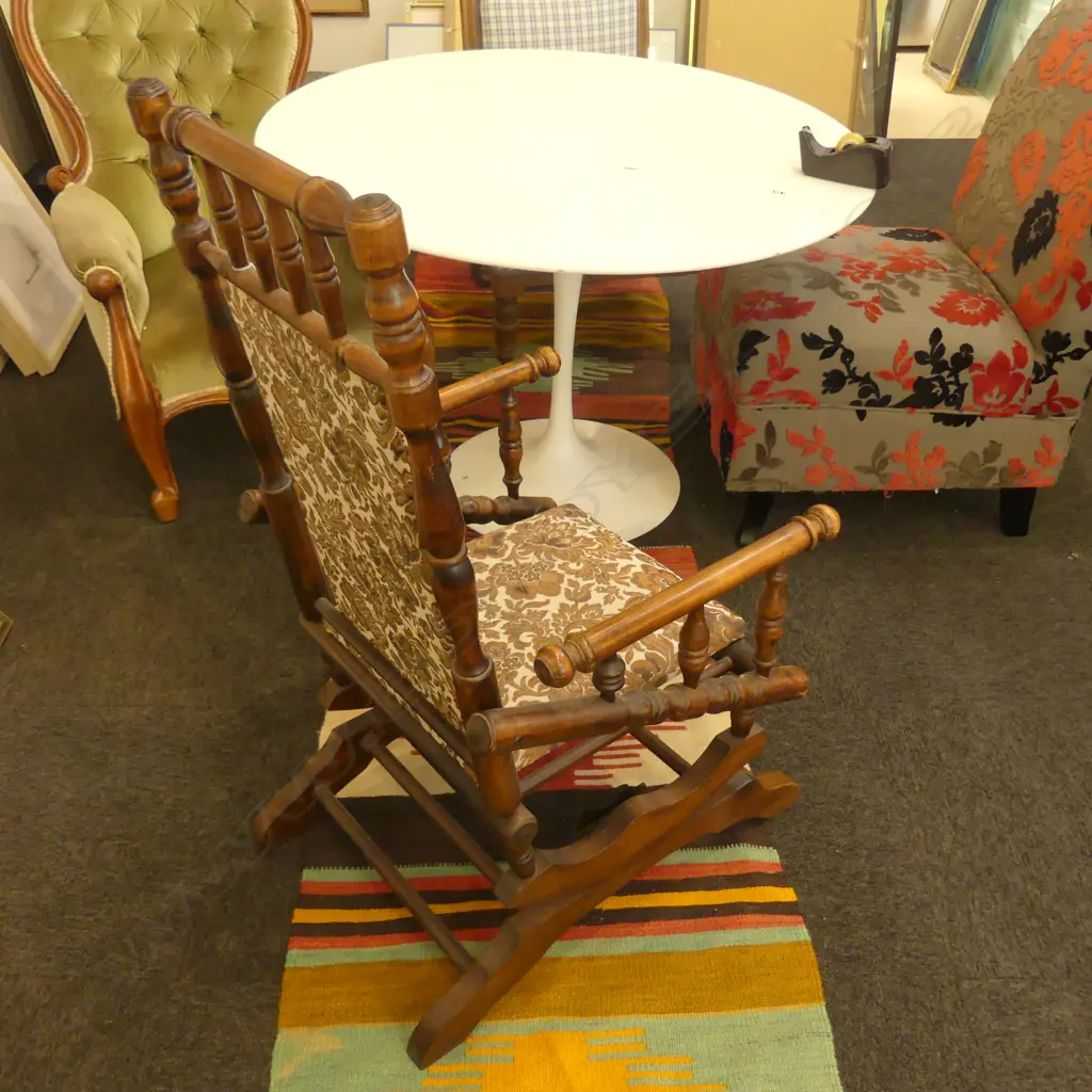 ROCKING CHAIR Image 1++