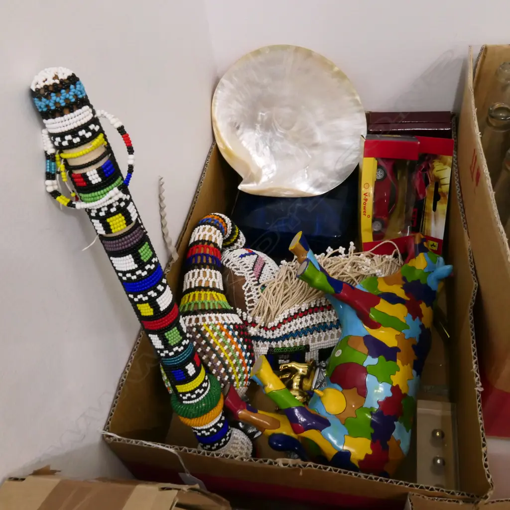 LOT ASST ITEMS AFRICAN TRIBAL ETC Image 1++
