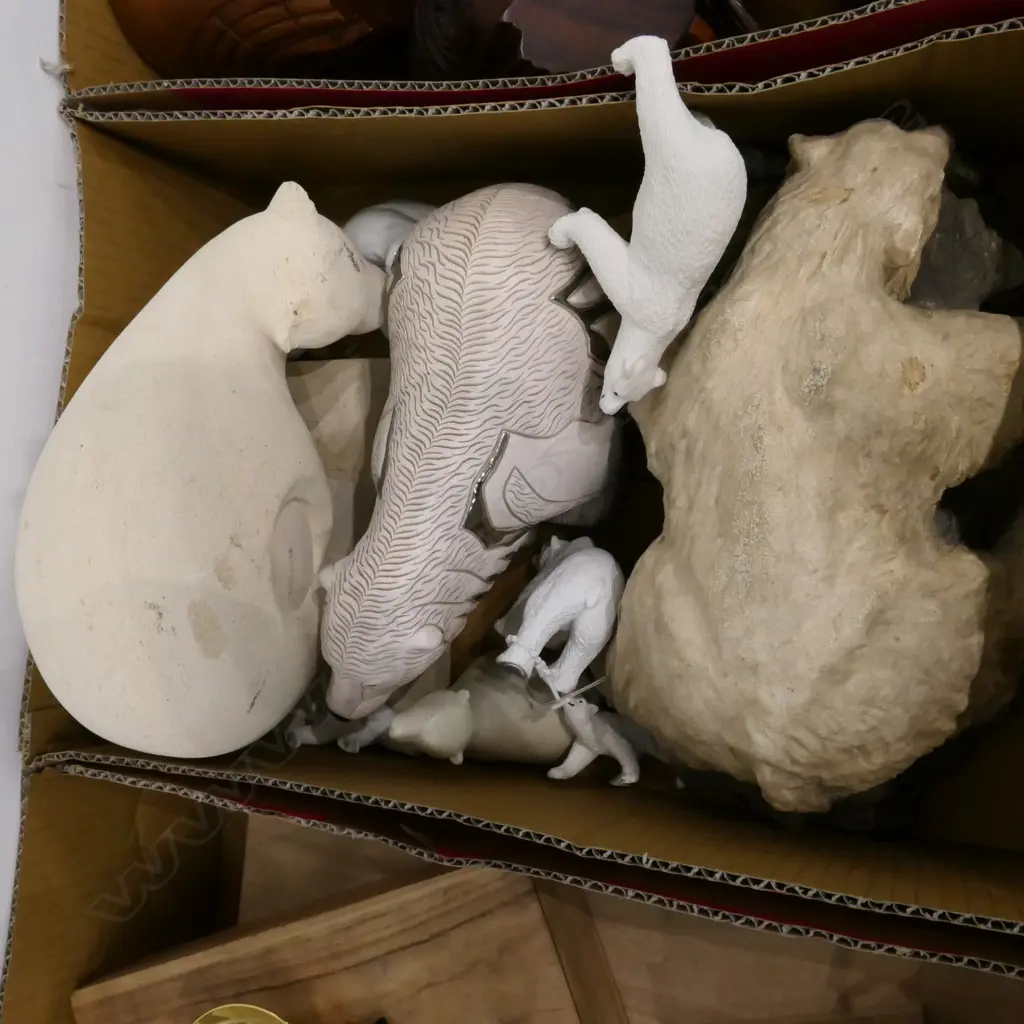 LOT ASST POLAR BEARS ONE LLADRO Image 1++