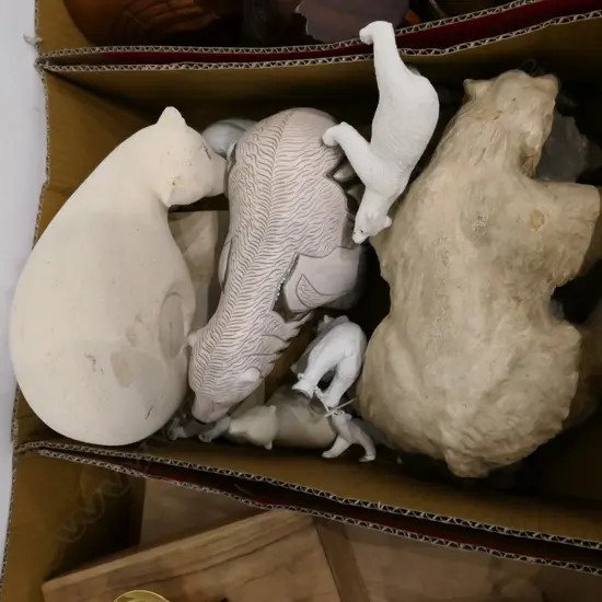 LOT ASST POLAR BEARS ONE LLADRO