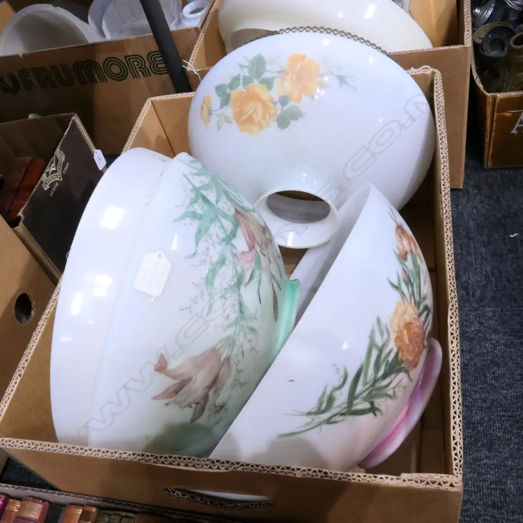 BOX LOT KEROSENE LAMP SHADES Image 1++