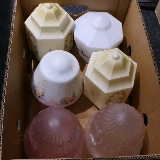 BOX LOT ART DECO LIGHT SHADES