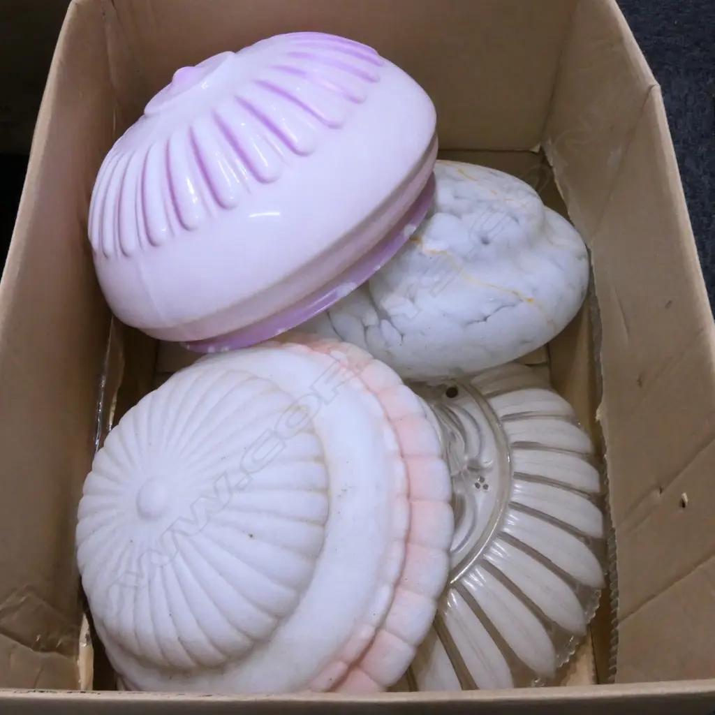 BOX LOT LARGE ART DECO PENDANTS Image 1++