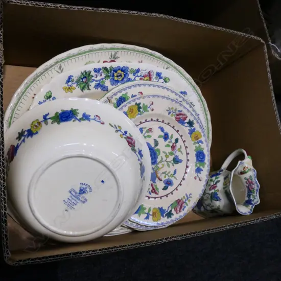 LOT ASST MASONS INCL. ASHETS / JUG - MOST A/F