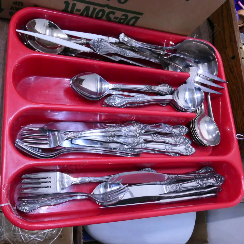 LOT ASSORTED STAINLESS CUTLERY Image 1++