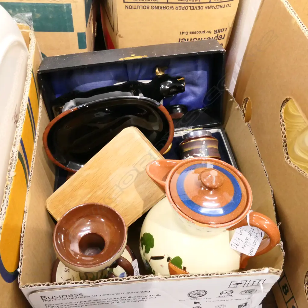 BOX LOT TORQUAY WARE, BOXED CONDIMENT SET, COW Image 1++