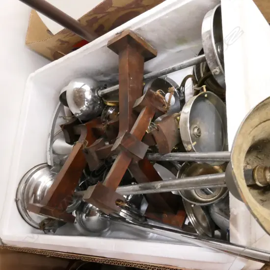 BOX LOT ASST VINTAGE LIGHTING ATTACHMENTS, CHROME RODS, 3X WOODEN SCONCES ETC