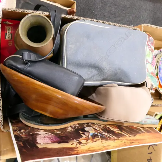 LOT PROJECTOR /21ST MIRROR/BAGS/ETC