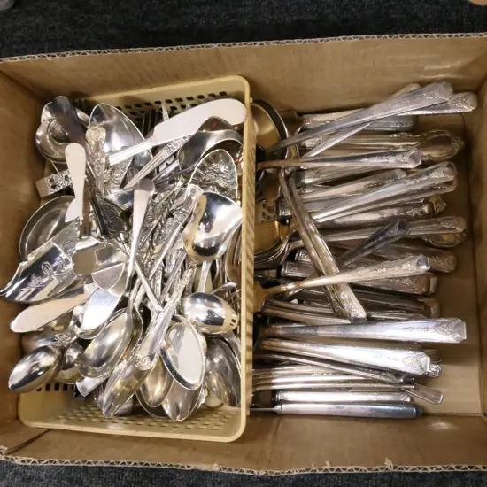 BOX LOT COMMUNITY PLATE CUTLERY ETC