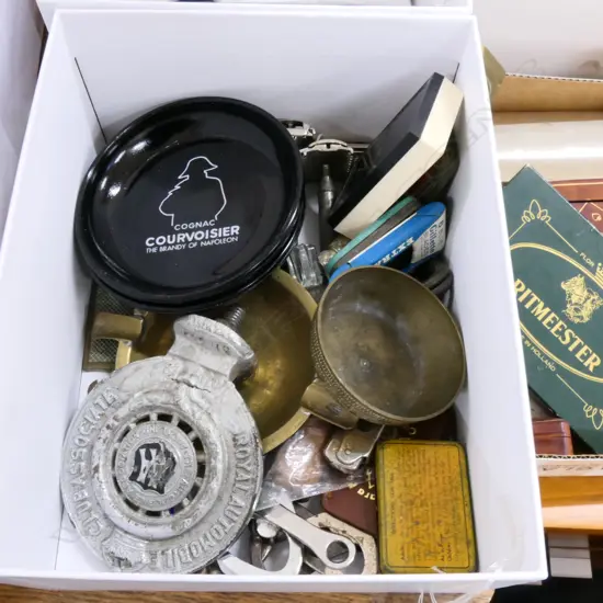 LOT AA BADGE /RAZORS/TINS ETC