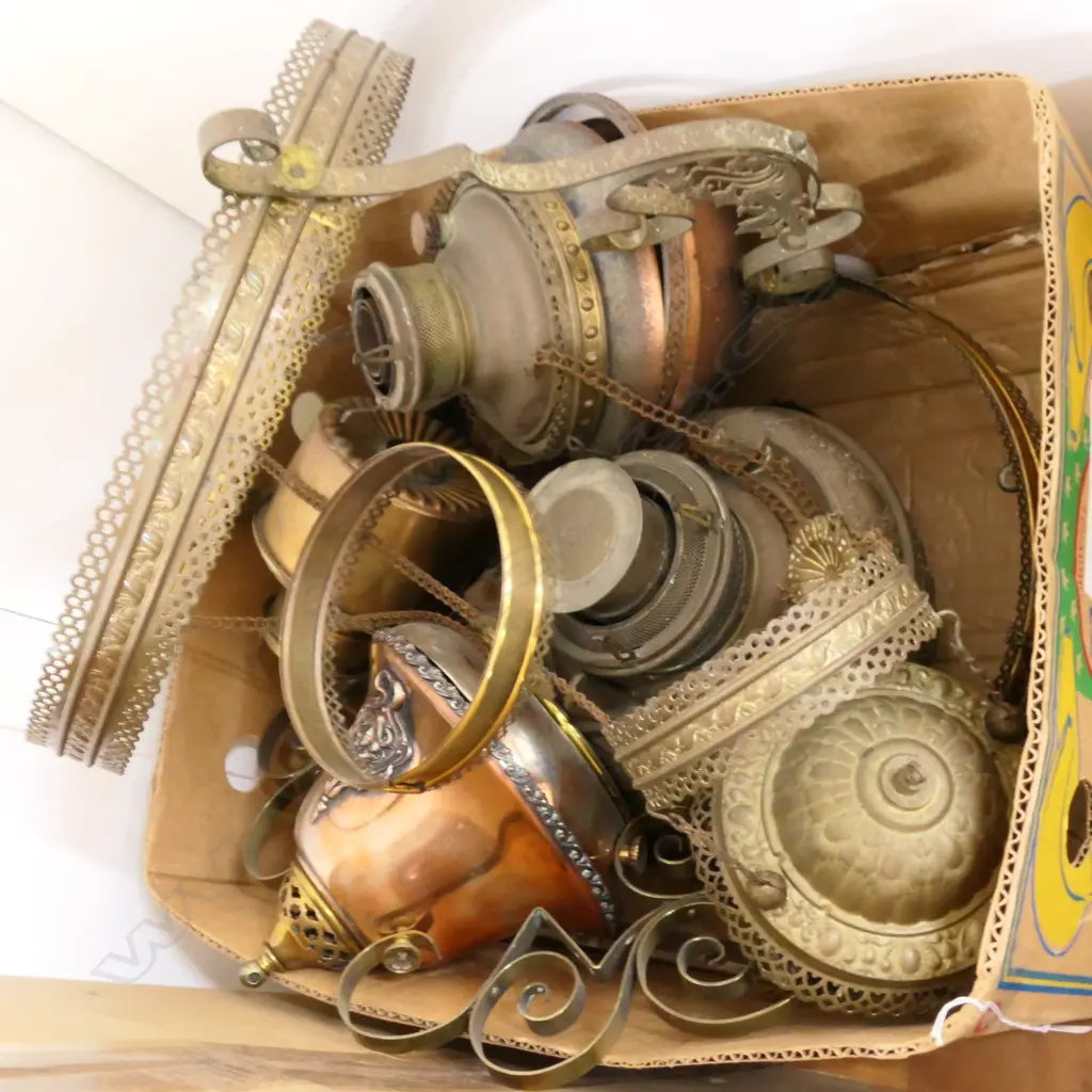 BOX LOT 2 KEROSENE LAMP PENDANT FRAMES AND 2 KERO LAMPS Image 1++