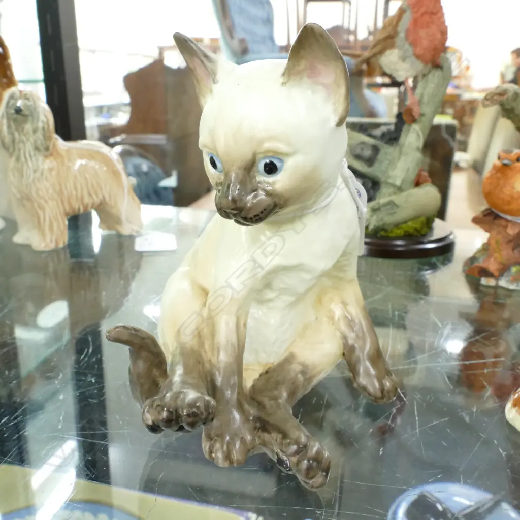 ROYAL WORCESTER 'SIAMESE' KITTEN'. H.105mm Image 1++