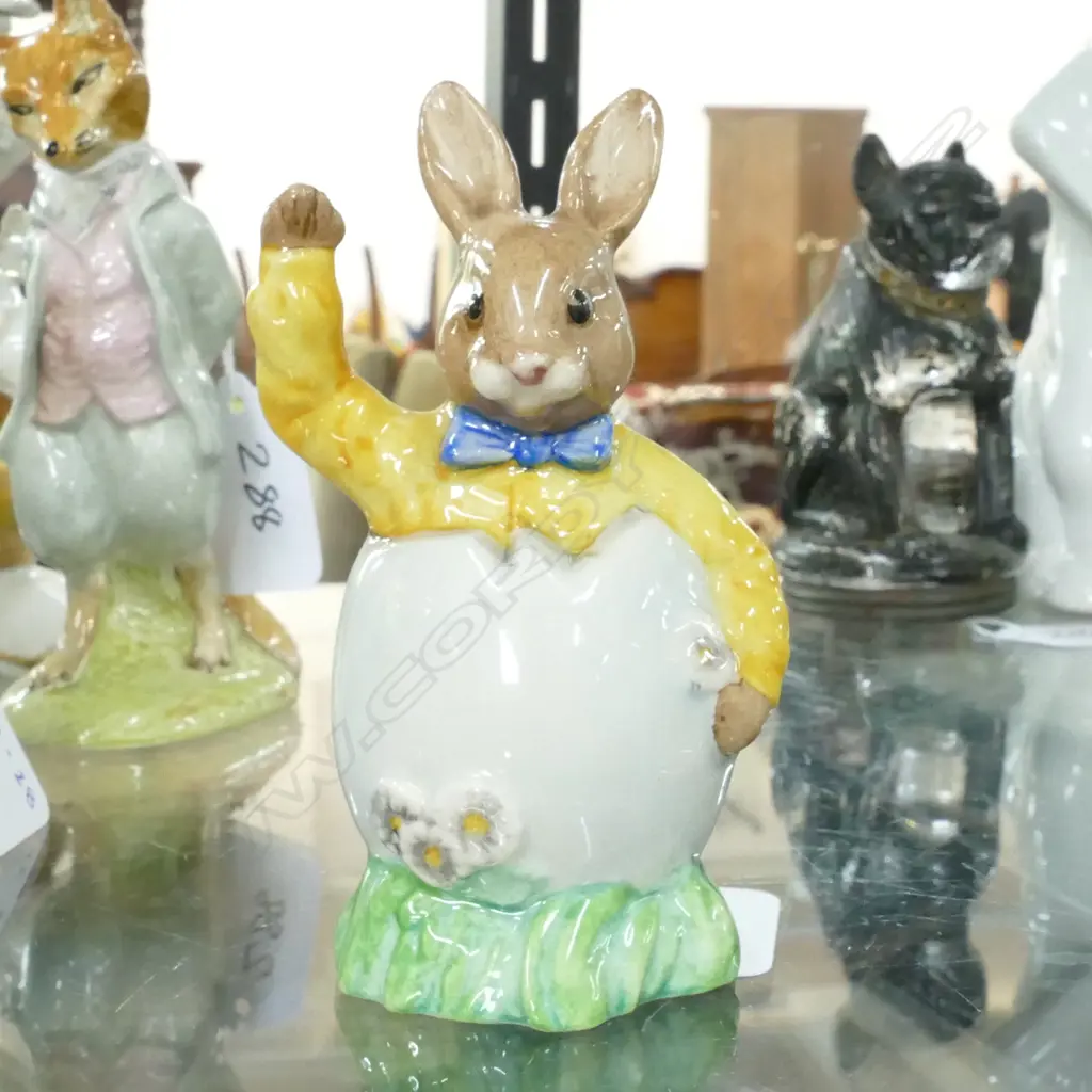 ROYAL DOULTON FIGURE EASTER GREETINGS BUNNYKINS Image 1++