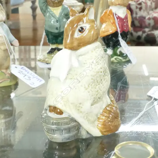 BESWICK BEATRIX POTTER FIGURE CHIPPY HACKEE