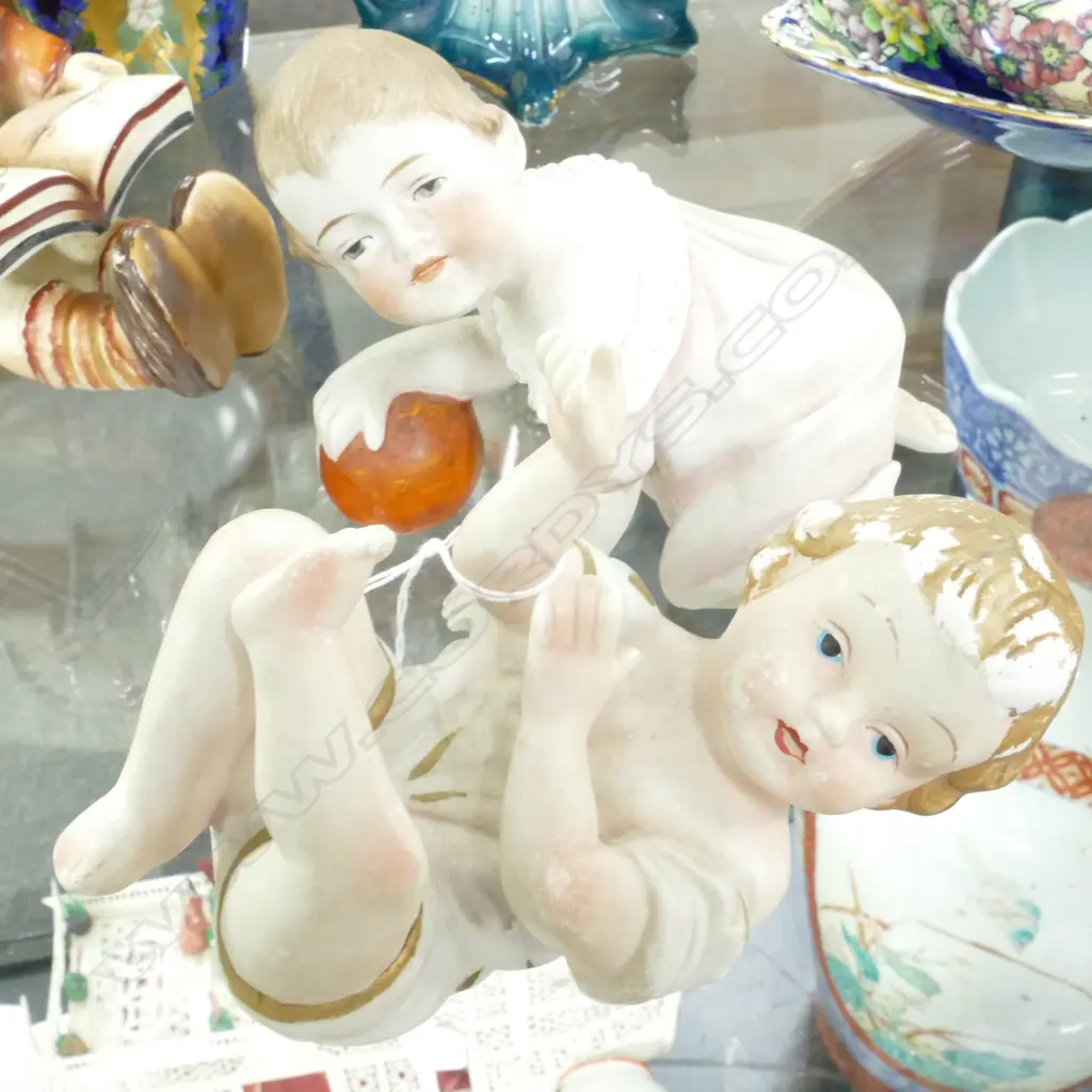 TWO BISQUE PIANO BABIES W. 140MM Image 1++