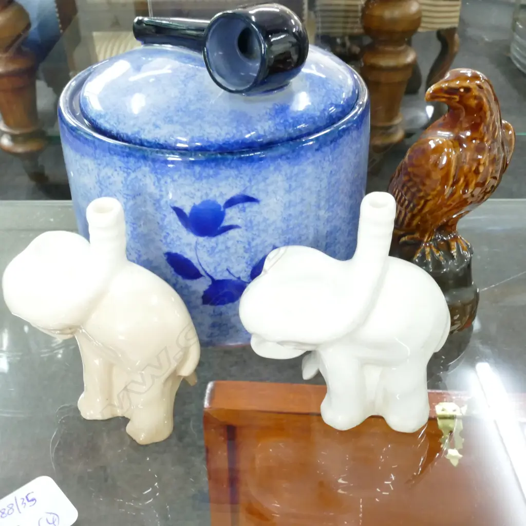 CZECHOSLOVAKIAN TOBACCO VASE, PR NUTBROWN ELEPHANT PIE FUNNELS, BESWICK EAGLE FIGURINE Image 1++