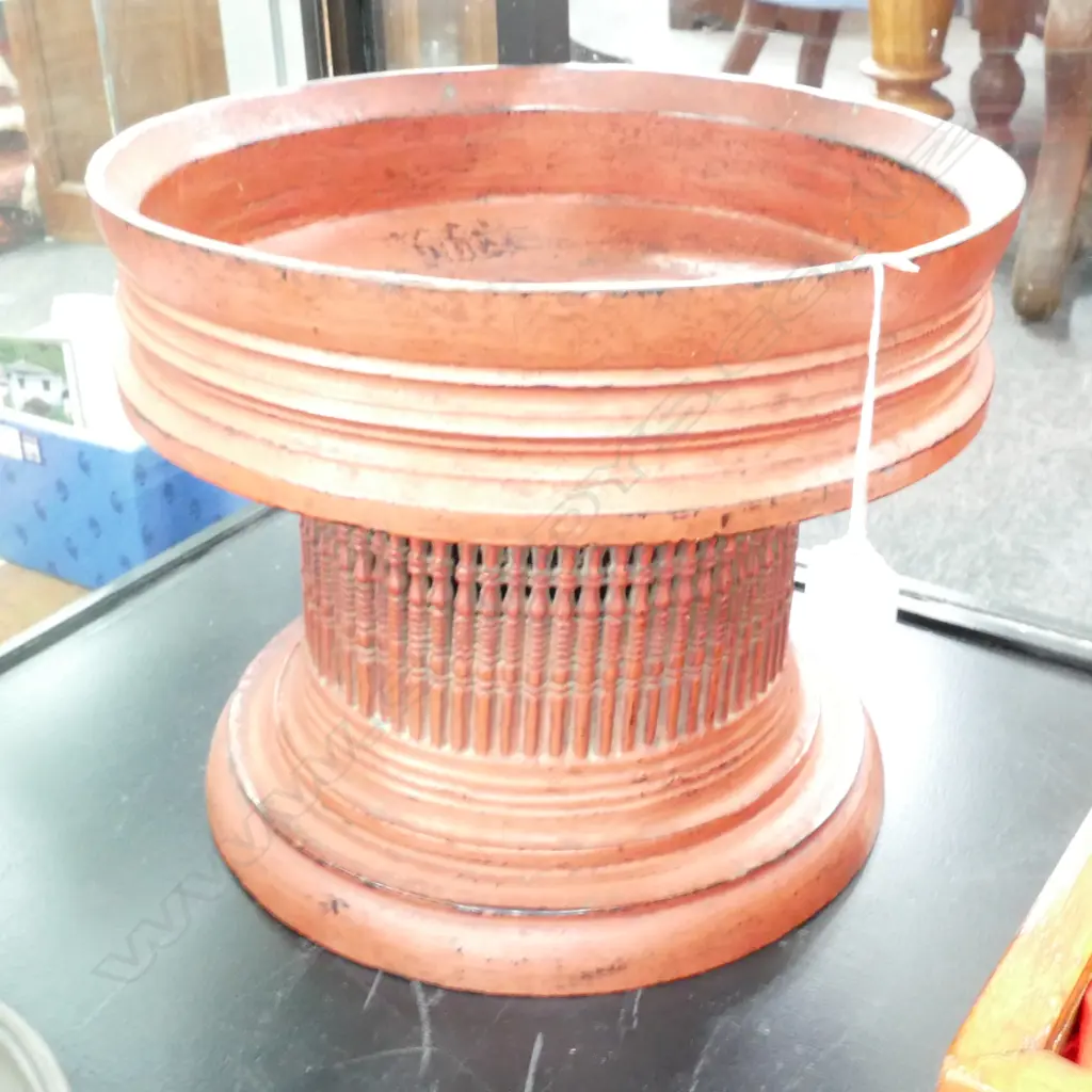 OLD S. EAST ASIAN (BURMESE) LACQUERED STAND Image 1++